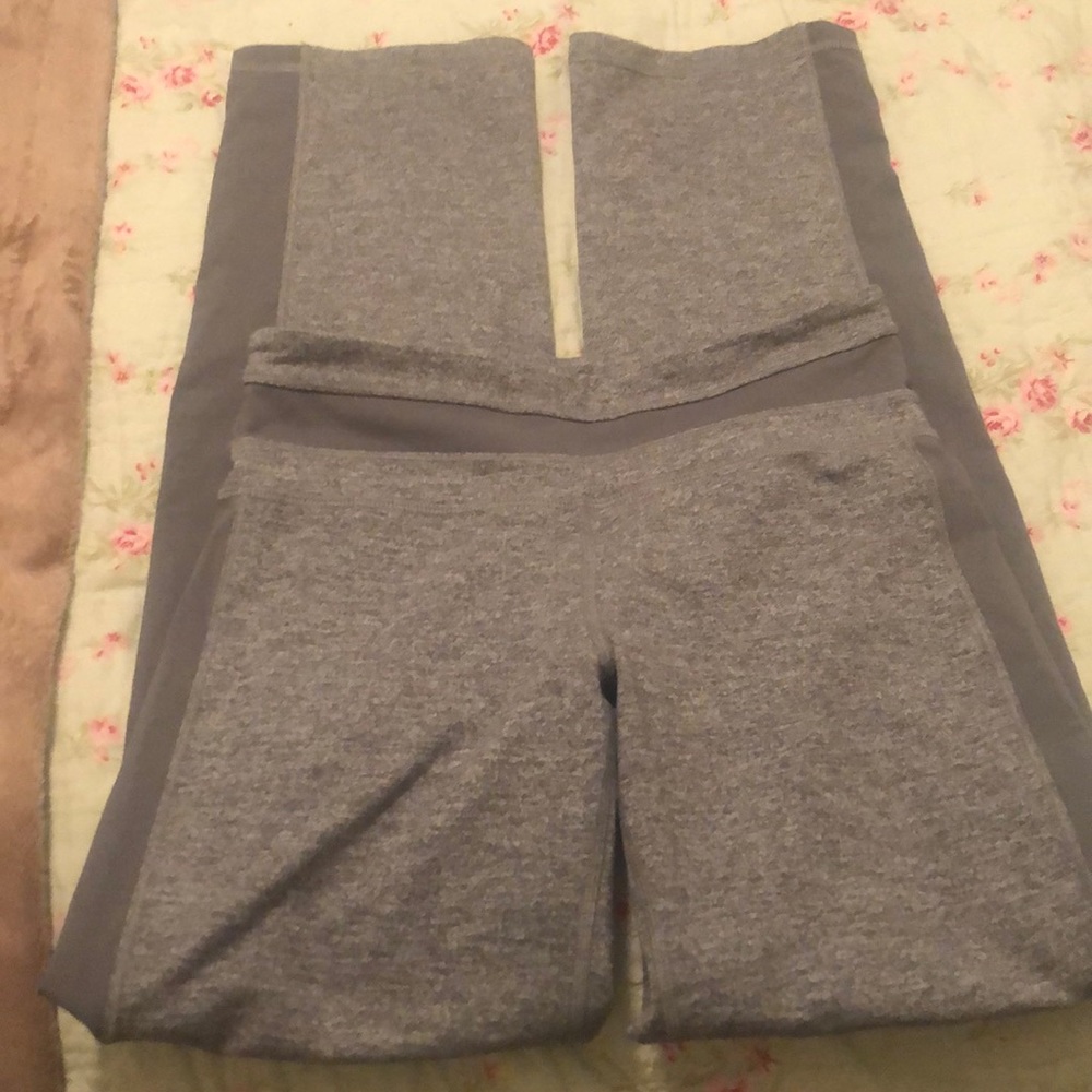 Ivivva grey bootcut leggings